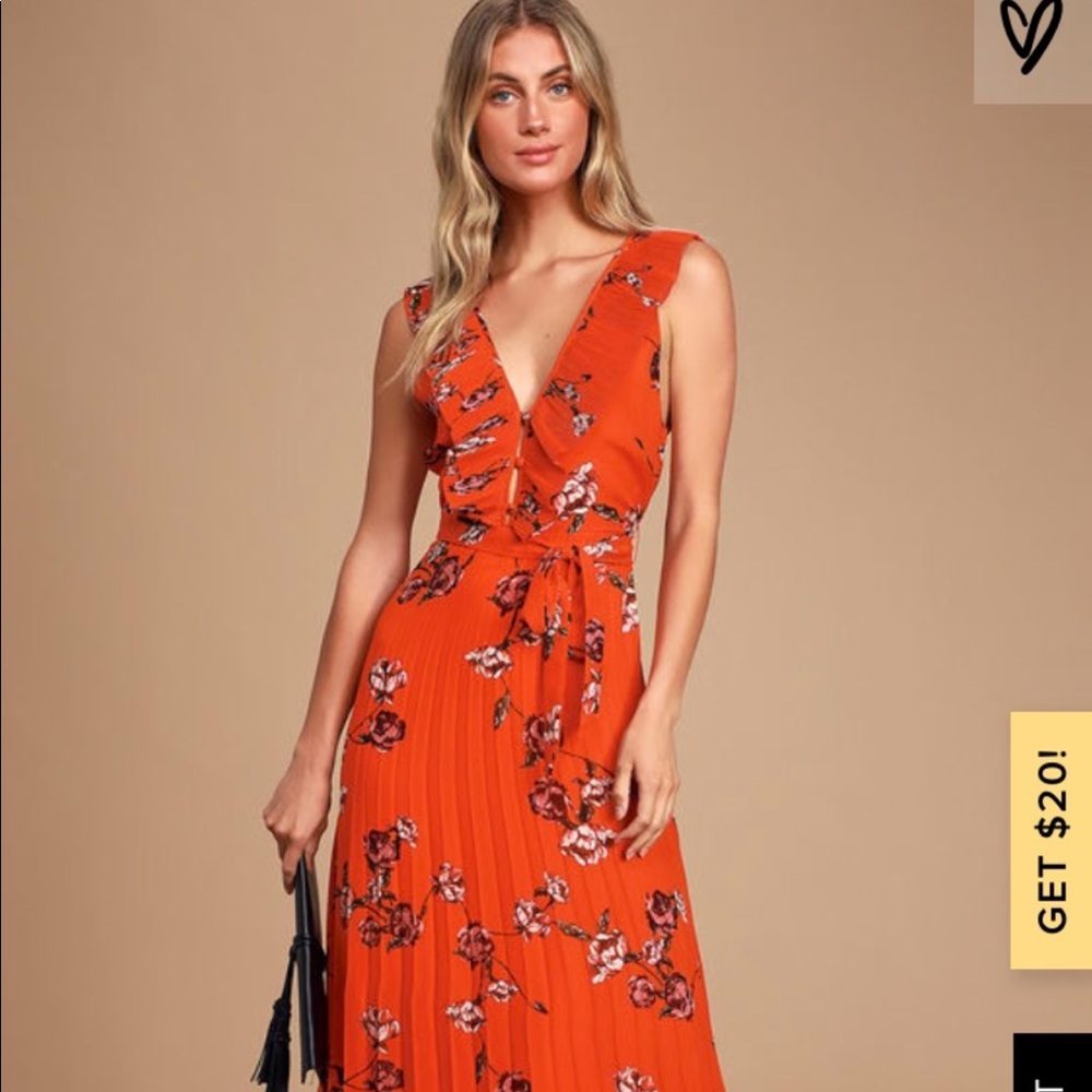 Lulus pleated floral red maxi